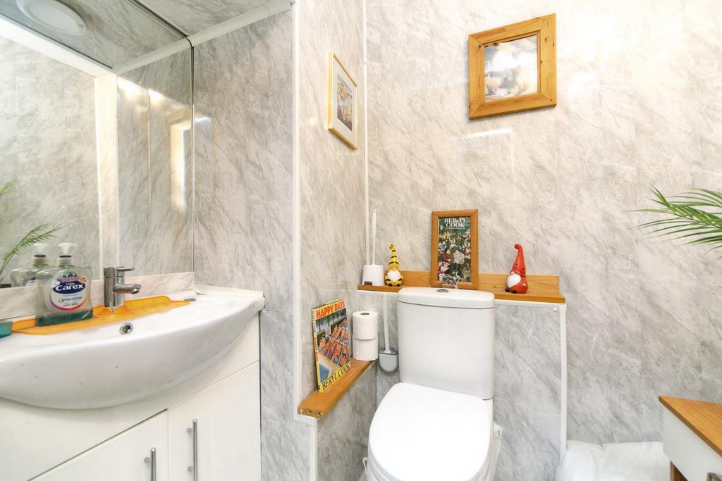 En-Suite WC