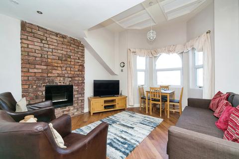 2 bedroom flat for sale, Queens Road, Llandudno, Conwy, LL30