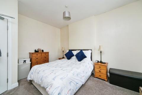 3 bedroom flat for sale, Lloyd Street, Llandudno, Conwy, LL30