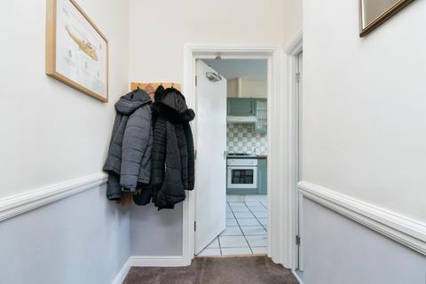 3 bedroom flat for sale, Lloyd Street, Llandudno, Conwy, LL30
