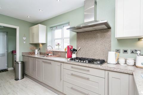 undefined, Lon Gwaenfynydd, Llandudno Junction, Conwy, LL31