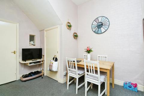3 bedroom flat for sale, Caroline Road, Llandudno, Conwy, LL30