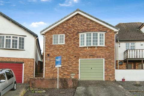 2 bedroom bungalow for sale, Maenan Road, Llandudno, Conwy, LL30