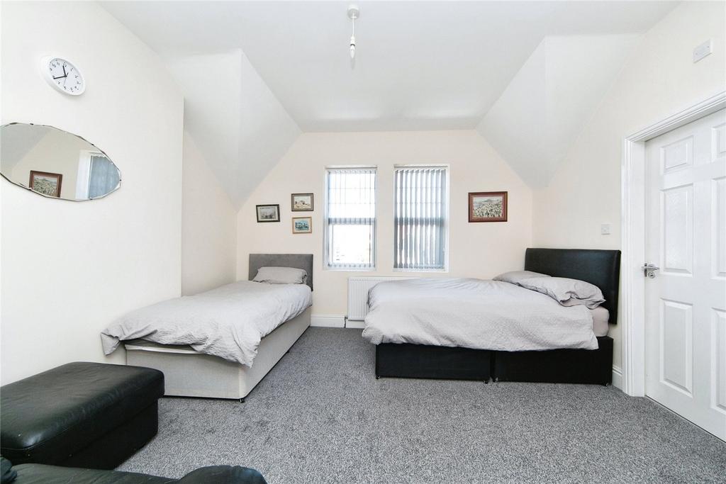 Flat 2 Bed