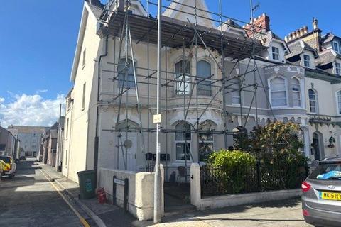 2 bedroom flat for sale, Chapel Street, Llandudno, Conwy, LL30