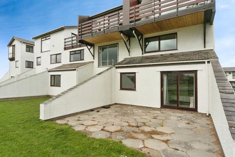 2 bedroom flat for sale, Deganwy Beach, Deganwy, Conwy, LL31