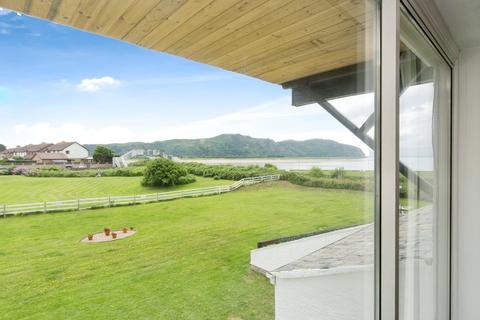 2 bedroom flat for sale, Deganwy Beach, Deganwy, Conwy, LL31