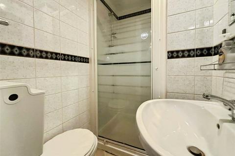 Studio to rent, Perham Road, London, W14