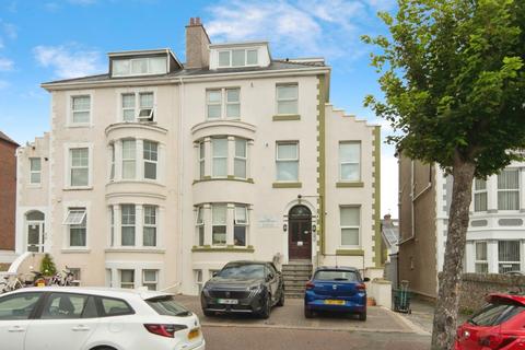 1 bedroom flat for sale, Deganwy Avenue, Llandudno, Conwy, LL30
