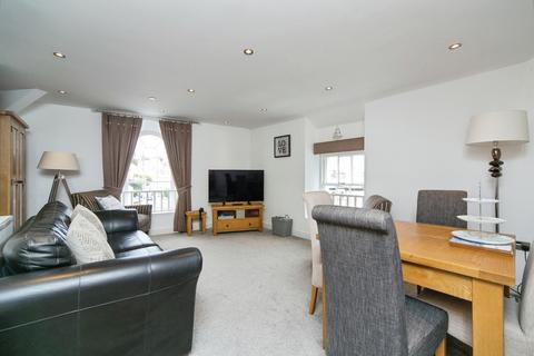 2 bedroom flat for sale, Abbey Road, Llandudno, Conwy, LL30