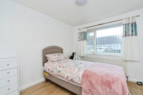 undefined, Y Glyn, Llandudno Junction, Conwy, LL31