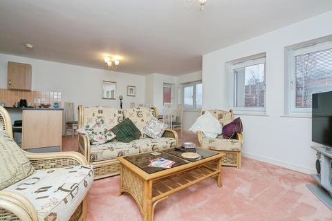 2 bedroom flat for sale, Mostyn Broadway, Llandudno, Conwy, LL30