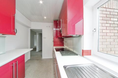3 bedroom flat for sale, Garth Court, Abbey Road, Llandudno, Conwy, LL30
