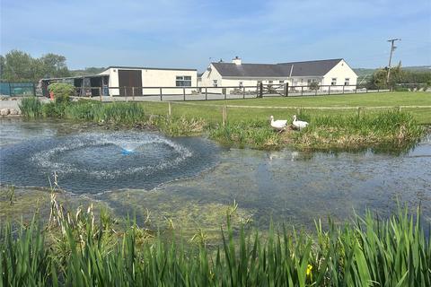 undefined, Dulas, Isle of Anglesey, LL70