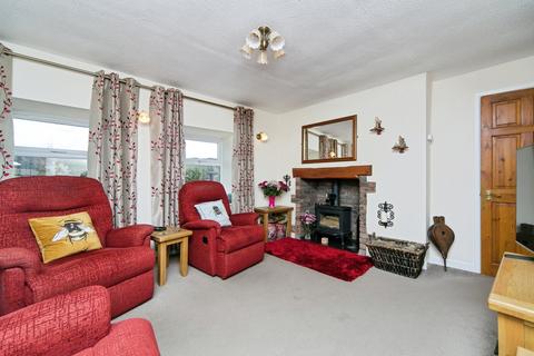 undefined, Dulas, Isle of Anglesey, LL70