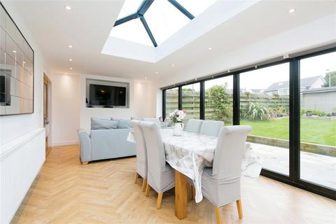 undefined, Garreglwyd, Benllech, Anglesey, Sir Ynys Mon, LL74