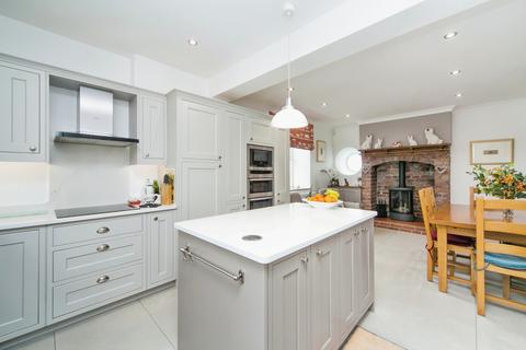 5 bedroom detached house for sale, Bull Bay, Anglesey, Sir Ynys Mon, LL68