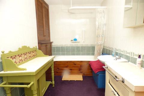 3 bedroom terraced house for sale, High Street, Menai Bridge, Isle of Anglesey, LL59