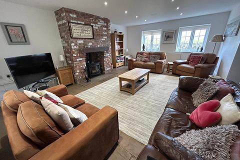 5 bedroom detached house for sale, Llanallgo, Moelfre, Anglesey, Sir Ynys Mon, LL72