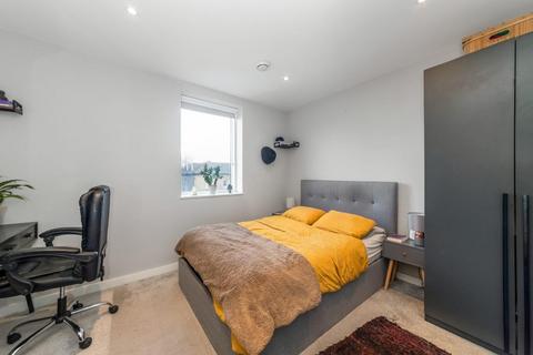 2 bedroom flat for sale, Thurlow Park Road, London, SE21