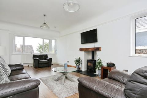 3 bedroom detached house for sale, Bay View Road, Benllech, Isle Of Anglesey, LL74
