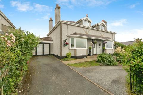 3 bedroom detached house for sale, Bay View Road, Benllech, Isle Of Anglesey, Sir Ynys Mon, LL74