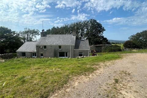 undefined, Mynydd Bodafon, Llannerch-y-Medd, Isle of Anglesey, LL71
