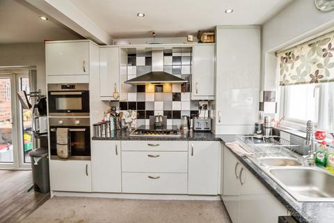 3 bedroom semi-detached house for sale, Briar Drive, Buckley, Flintshire, CH7