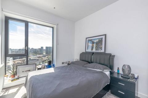 undefined, Grantham House, Canary Wharf, London, E14