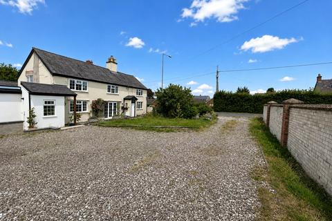 3 bedroom semi-detached house for sale, Mold Road, Mynydd Isa, Mold, Flintshire, CH7
