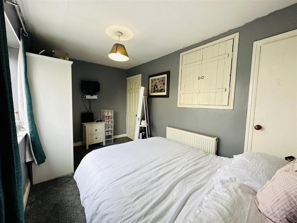 Bedroom2