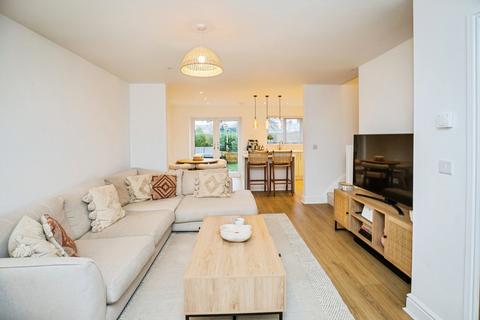 3 bedroom semi-detached house for sale, Jubilee Villas, Buckley, Flintshire, CH7