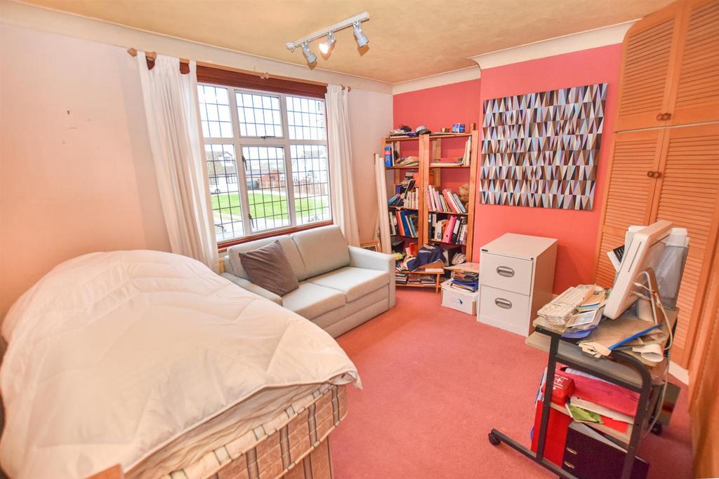 Bed 3.