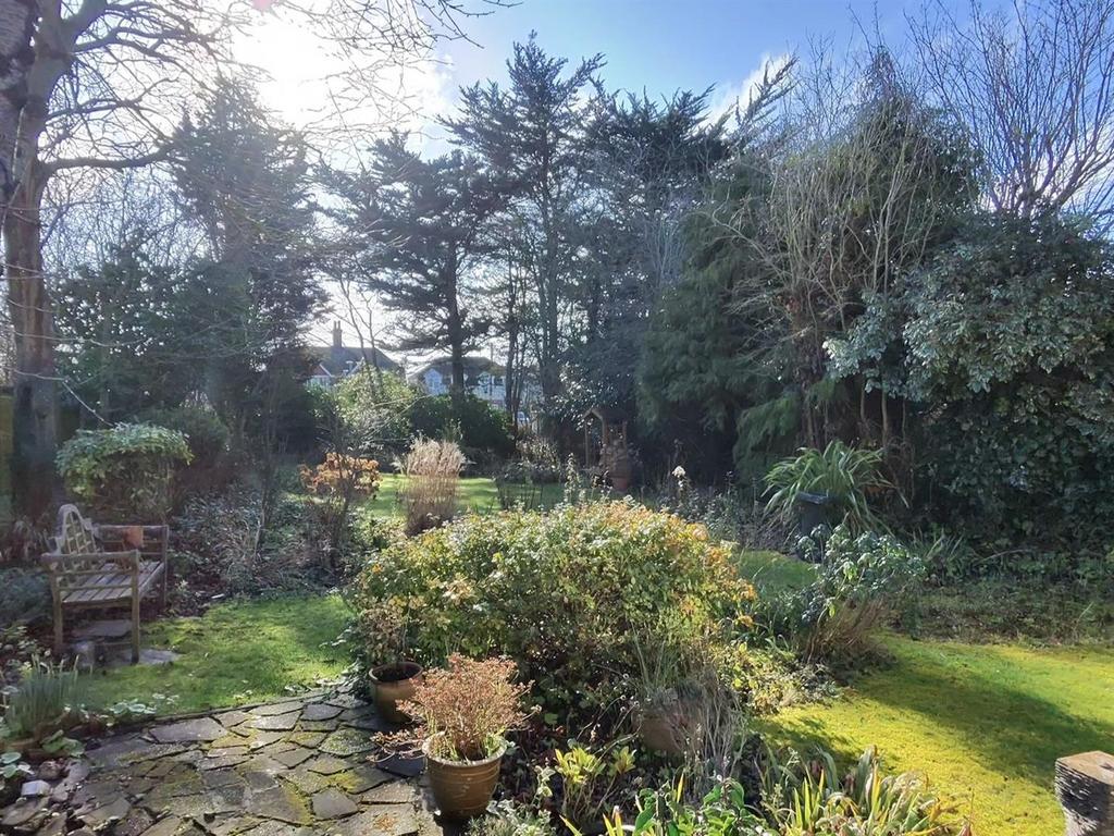 Rear garden.JPEG