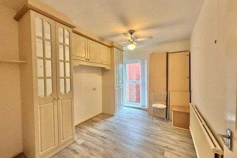 undefined, West Knowe, Bidston Road, Prenton, CH43