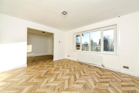 undefined, Broadfield Avenue, Prenton, CH43