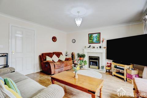 undefined, Nolan Close, Longford, Coventry