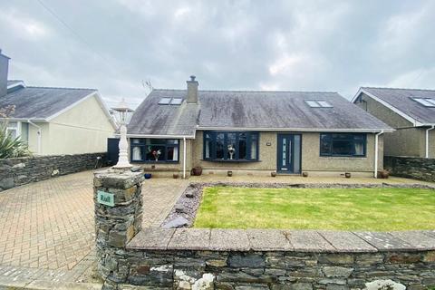 undefined, Morfa Bychan, Porthmadog, Gwynedd, LL49