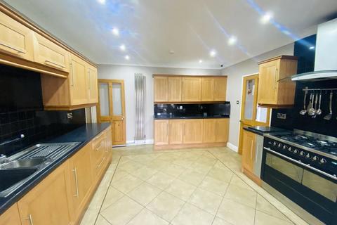 undefined, Morfa Bychan, Porthmadog, Gwynedd, LL49