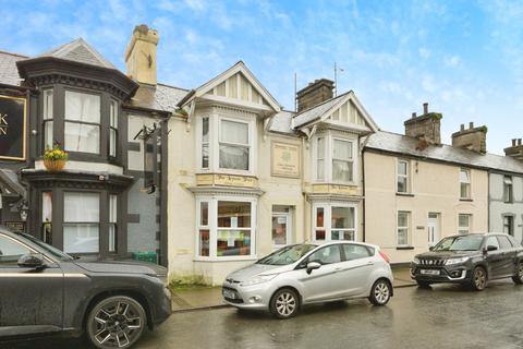 undefined, High Street, Penrhyndeudraeth, Gwynedd, LL48