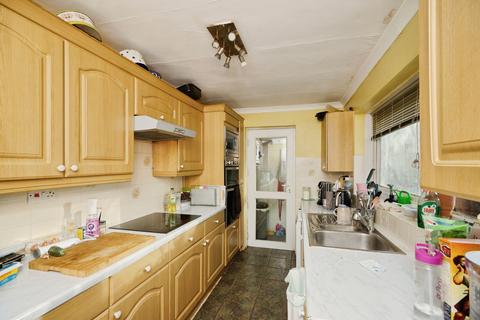 undefined, Isgraig, Tremadog, Porthmadog, Gwynedd, LL49