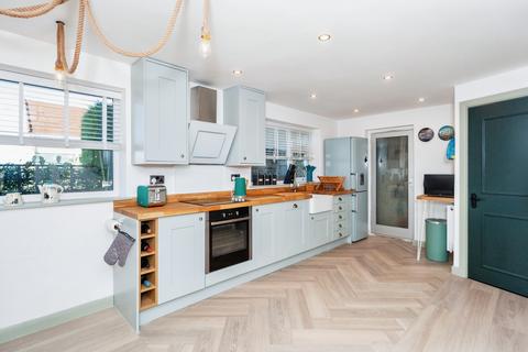 undefined, The Avenue, Prestatyn, Denbighshire, LL19