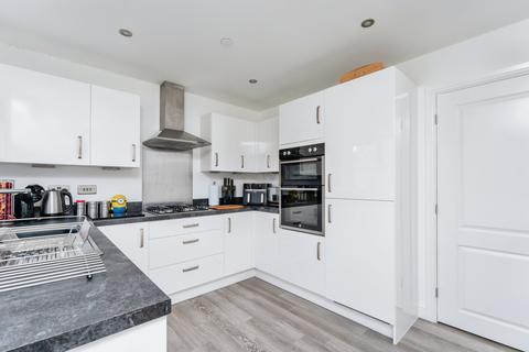 undefined, Dreif Tegeirian, RHYL, Clwyd, LL18