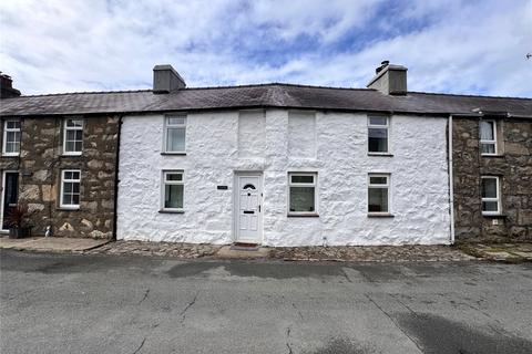 Stryd Y Llan, Nefyn, Pwllheli, Gwynedd, LL53