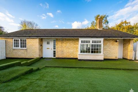 2 bedroom detached house for sale, Queensway, Shenley, WD7