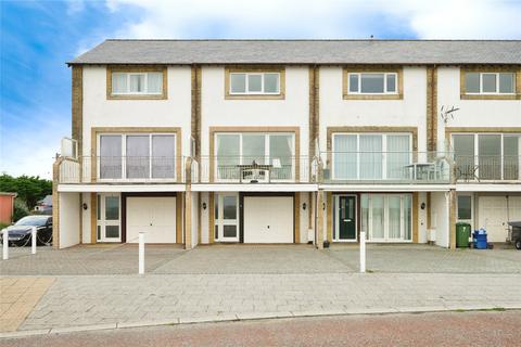 Min Y Traeth, Victoria Parade, Pwllheli, Gwynedd, LL53