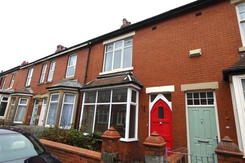 3 bedroom terraced house to rent, Garstang Road North, Preston PR4
