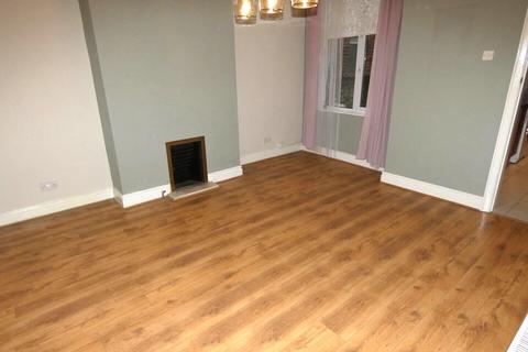 3 bedroom terraced house to rent, Garstang Road North, Preston PR4