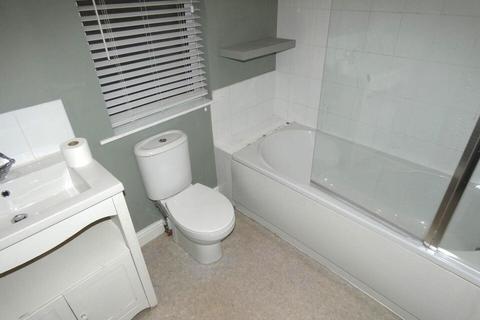 3 bedroom terraced house to rent, Garstang Road North, Preston PR4