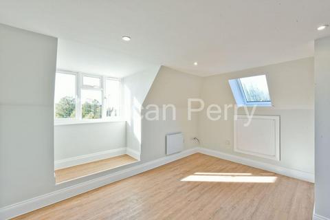 undefined, High Street, Herts EN6